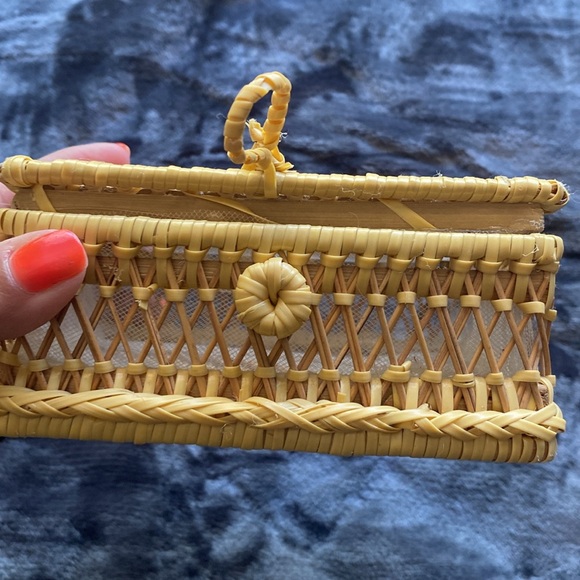 Small wicker box - Picture 4 of 4